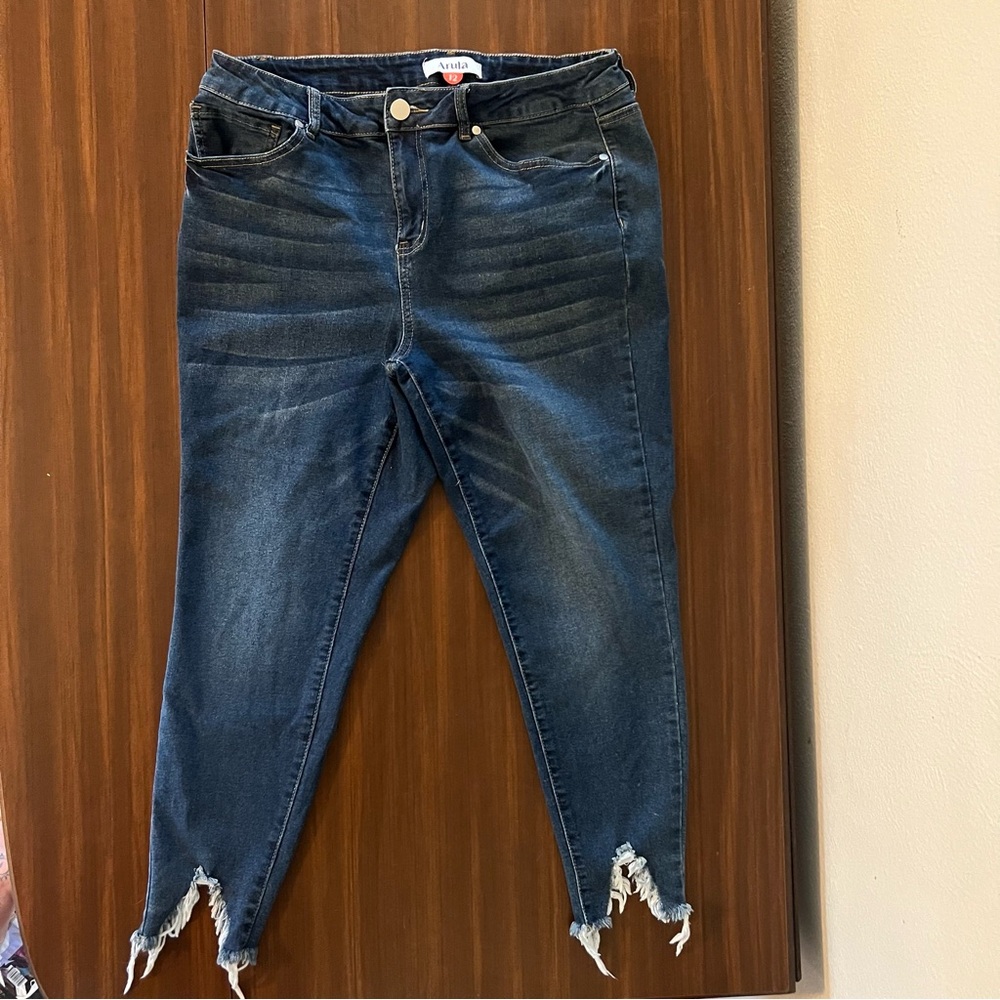 Arula Blue Ankle Cropped Distressed Jeans|Size 12|Stretch|Skinny|High Rise